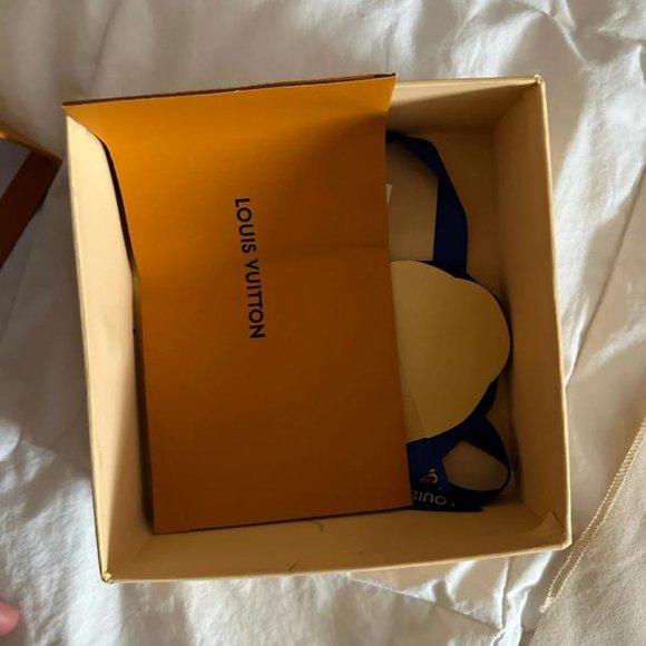 Louis Vuitton Mens belt - Picture 6 of 6